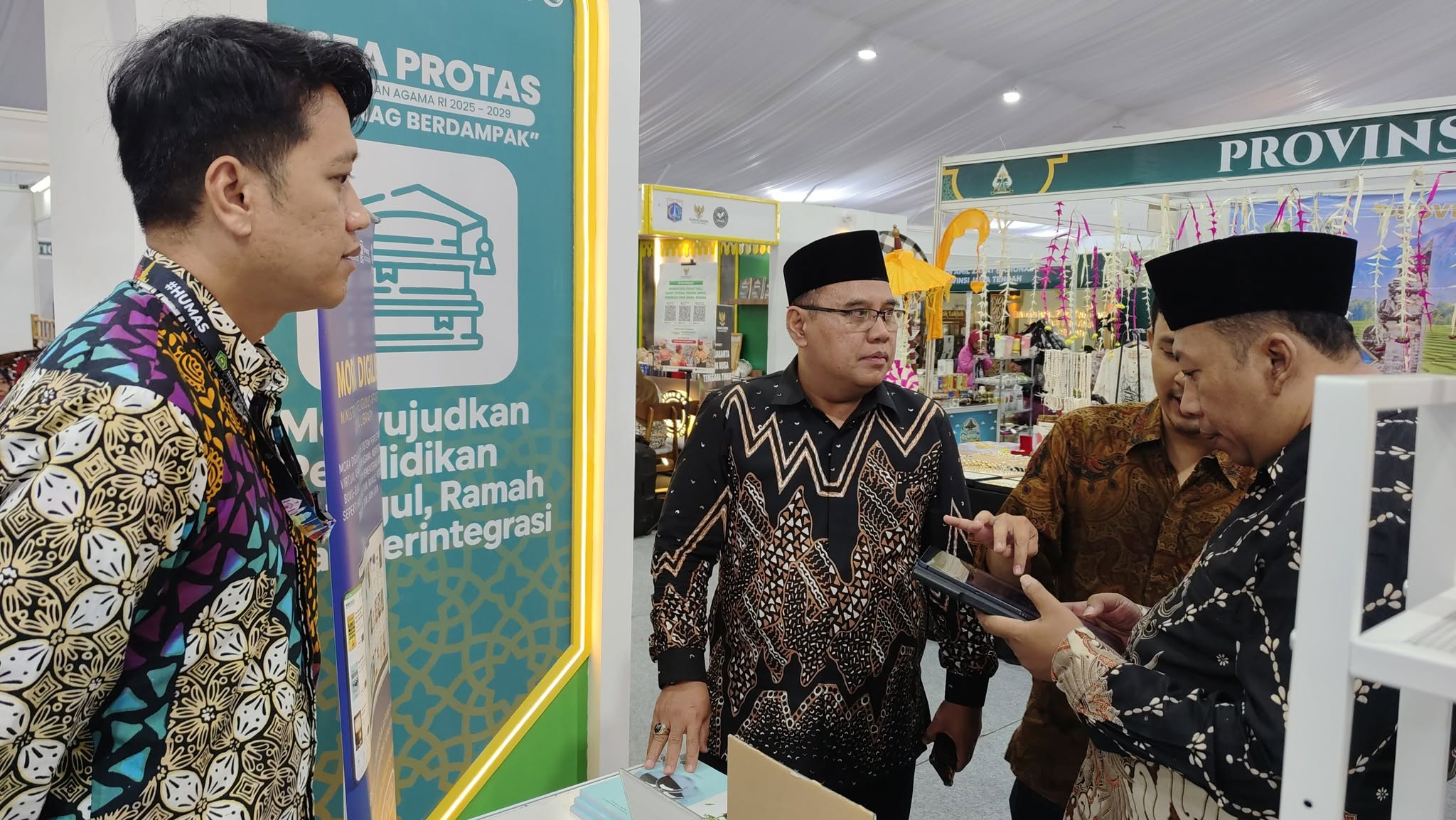 Kepala BLA Semarang Apresiasi Stan BMBPSDM Kemenag RI di MTQ Nasional XXXI